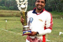 VEERA-VENKATESH-CRICKET-TEAM-LEADER-WITH-SHIELD-2017